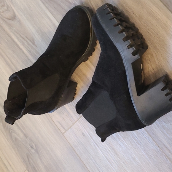 SHEIN Shoes - Chunky Black Boots, 6.5 (EUR 37)